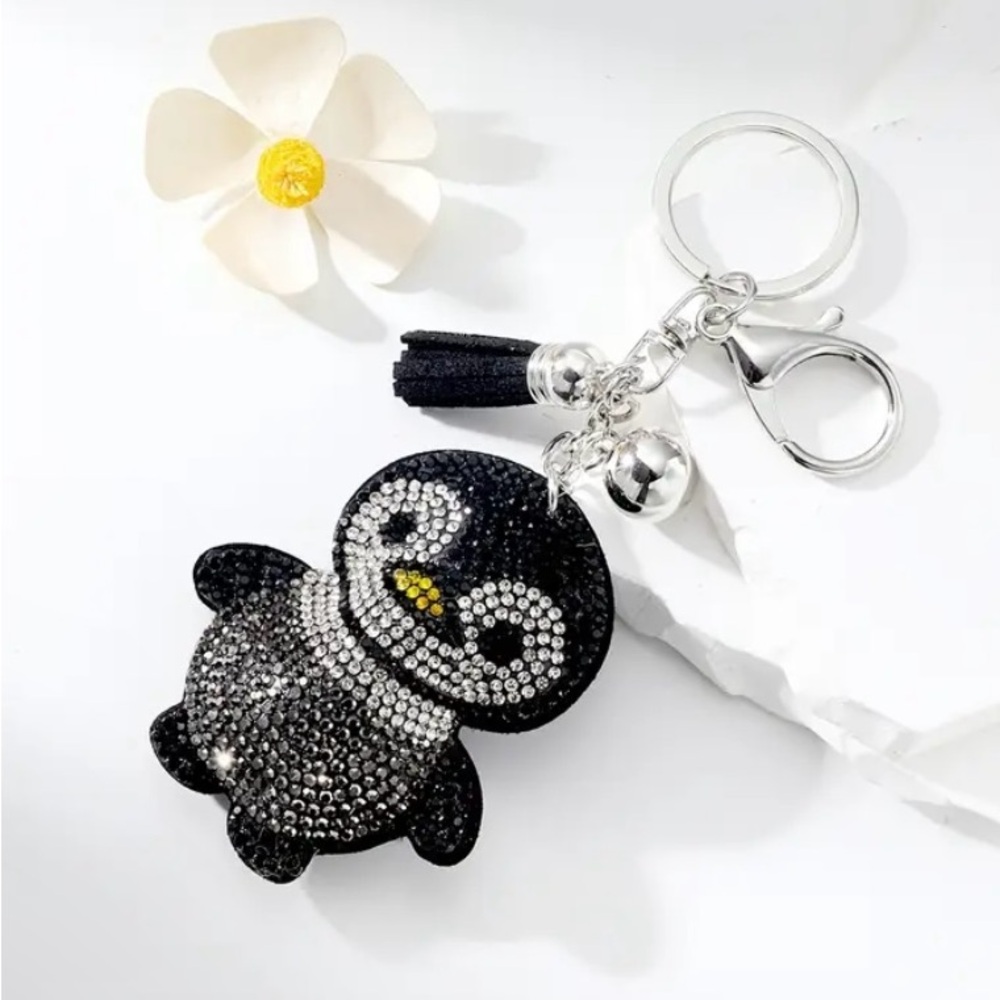 Sparkling Penguin Keychain - Picture 3 of 6